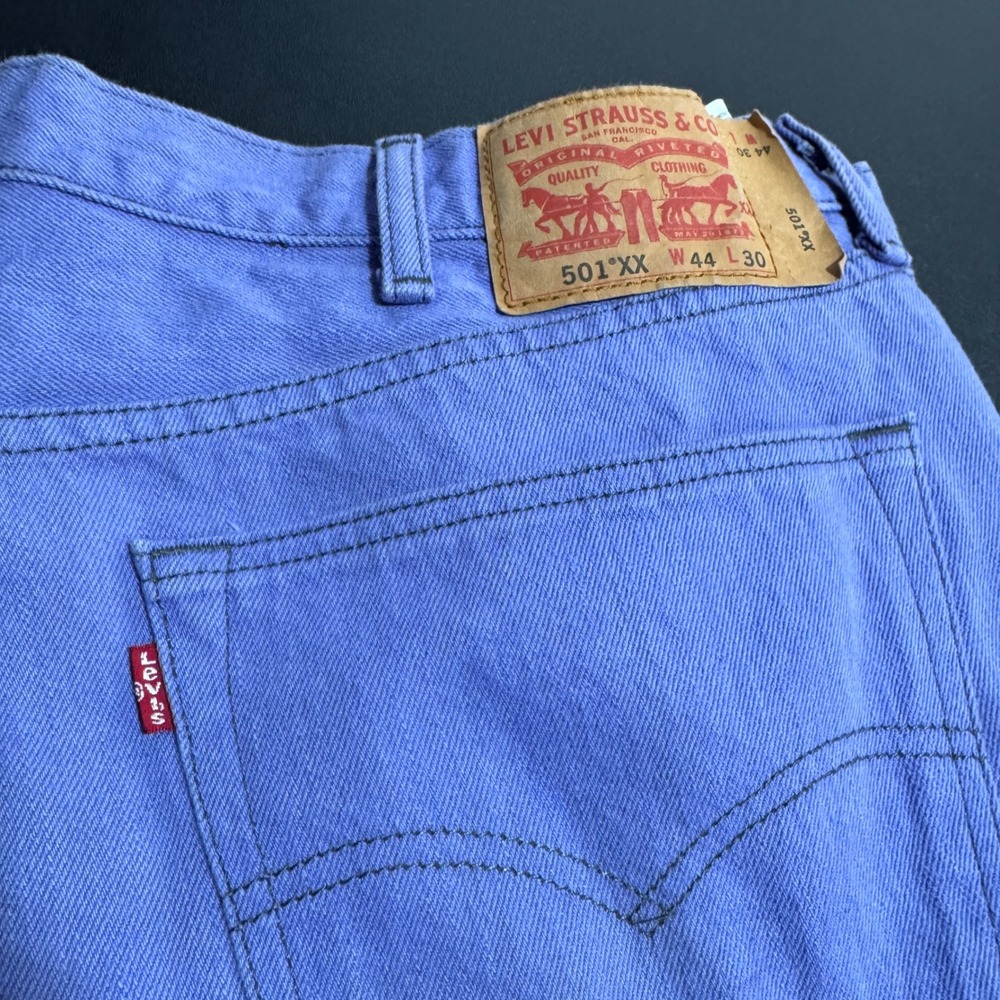 Levi's 501 Original Fit Jeans Mens 44x30 Purple Solid Denim Button Fly 1771 - Picture 2 of 8